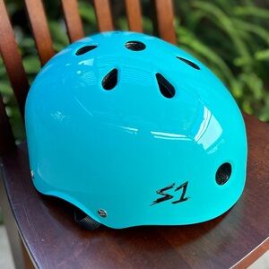 s1 Lifer helmet